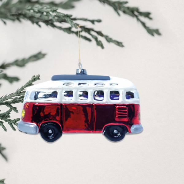 Christborn Chrismas bus in red and silver, style