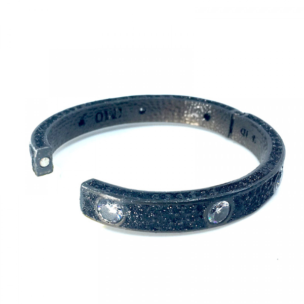 KMO, LOVE, bangle, silver powder, black, open