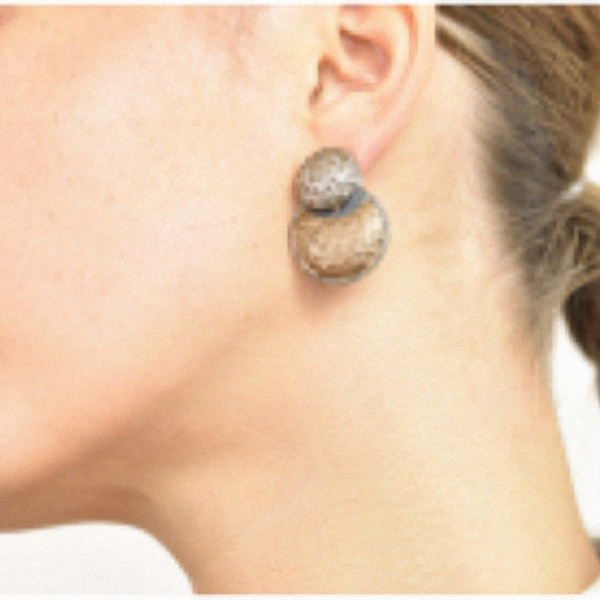 KMO Earstuds Layla Snakeskin leather grey accent camelite silver,, style