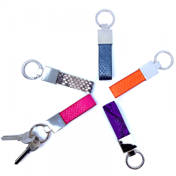 Trixi Gronau, key chain, Titus, snake leather, group overview