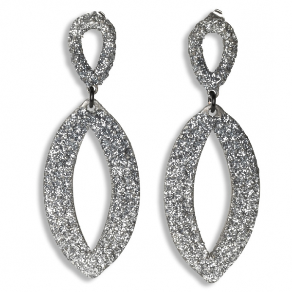 KMO, earrings, silver powder, glitter, silver