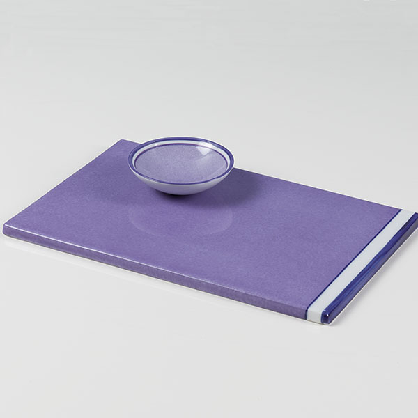 Porcelain board, bowl xs, tone-on-tone lilac, contrast, line,